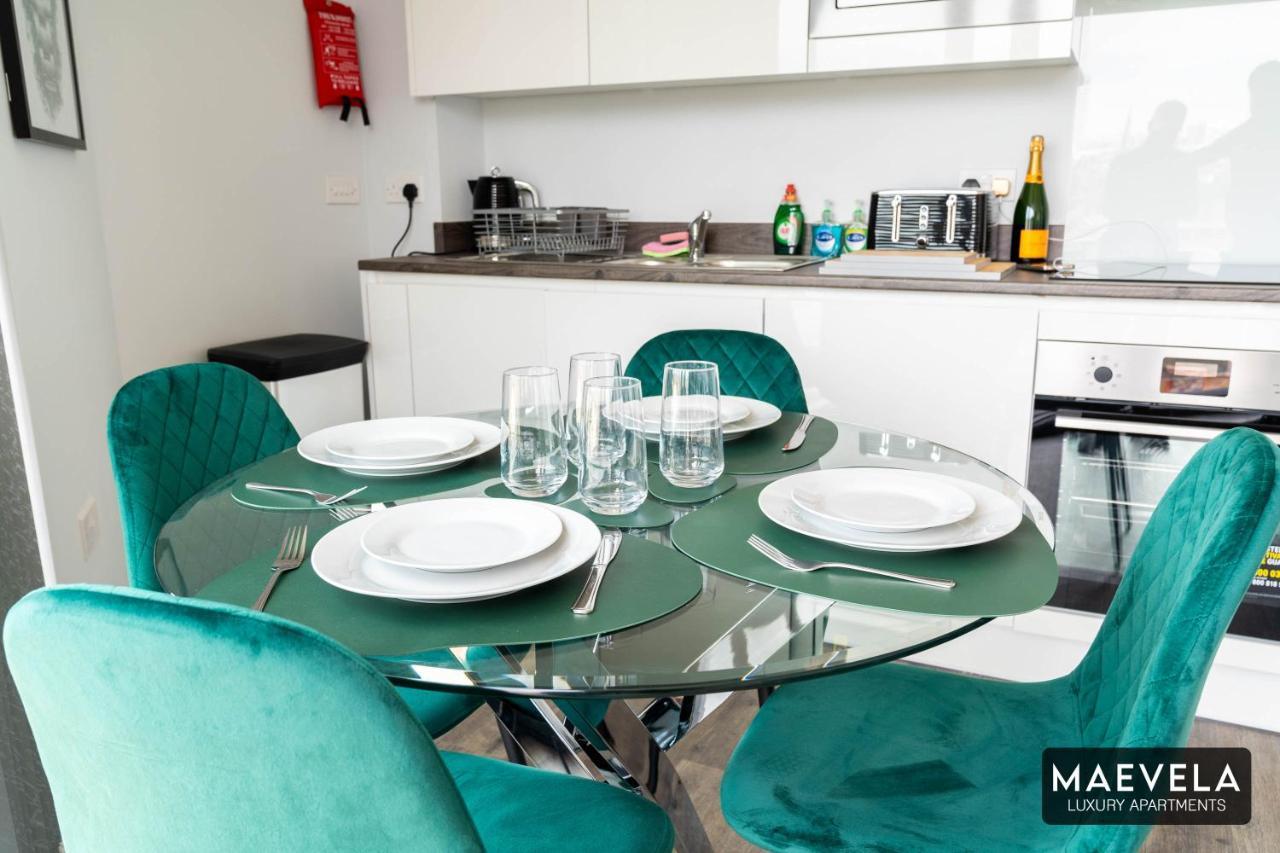 Maevela Apartments - Luxury Top Floor Penthouse - With Parking - 2 Bedroom New Build Apartment ✪ City Centre, Digbeth ✓ With Huge Patio Sliding Doors - City View - Rooftop Terrace - Ps4 & Smart Tv'S Birmingham Exteriér fotografie