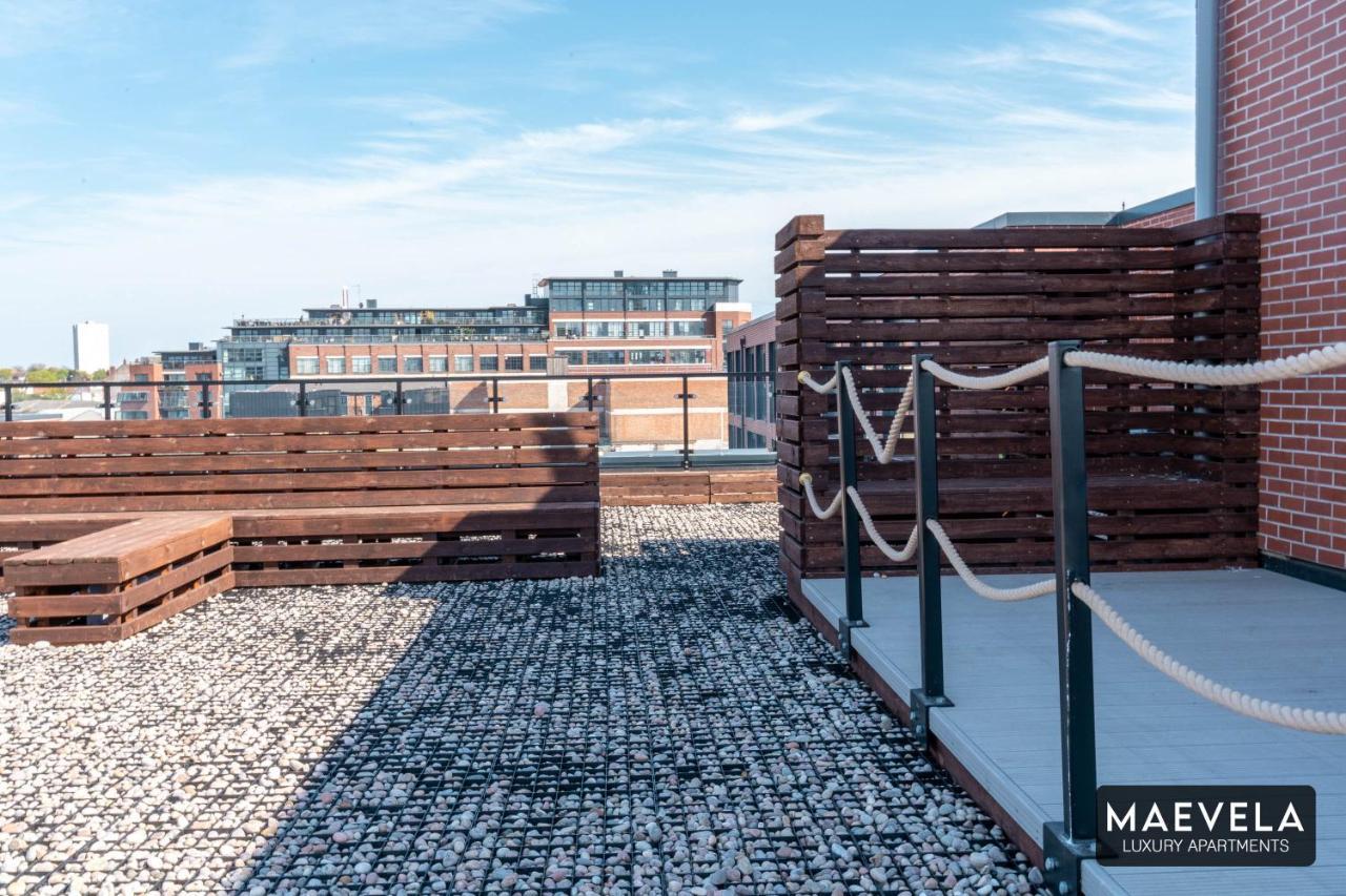 Maevela Apartments - Luxury Top Floor Penthouse - With Parking - 2 Bedroom New Build Apartment ✪ City Centre, Digbeth ✓ With Huge Patio Sliding Doors - City View - Rooftop Terrace - Ps4 & Smart Tv'S Birmingham Exteriér fotografie